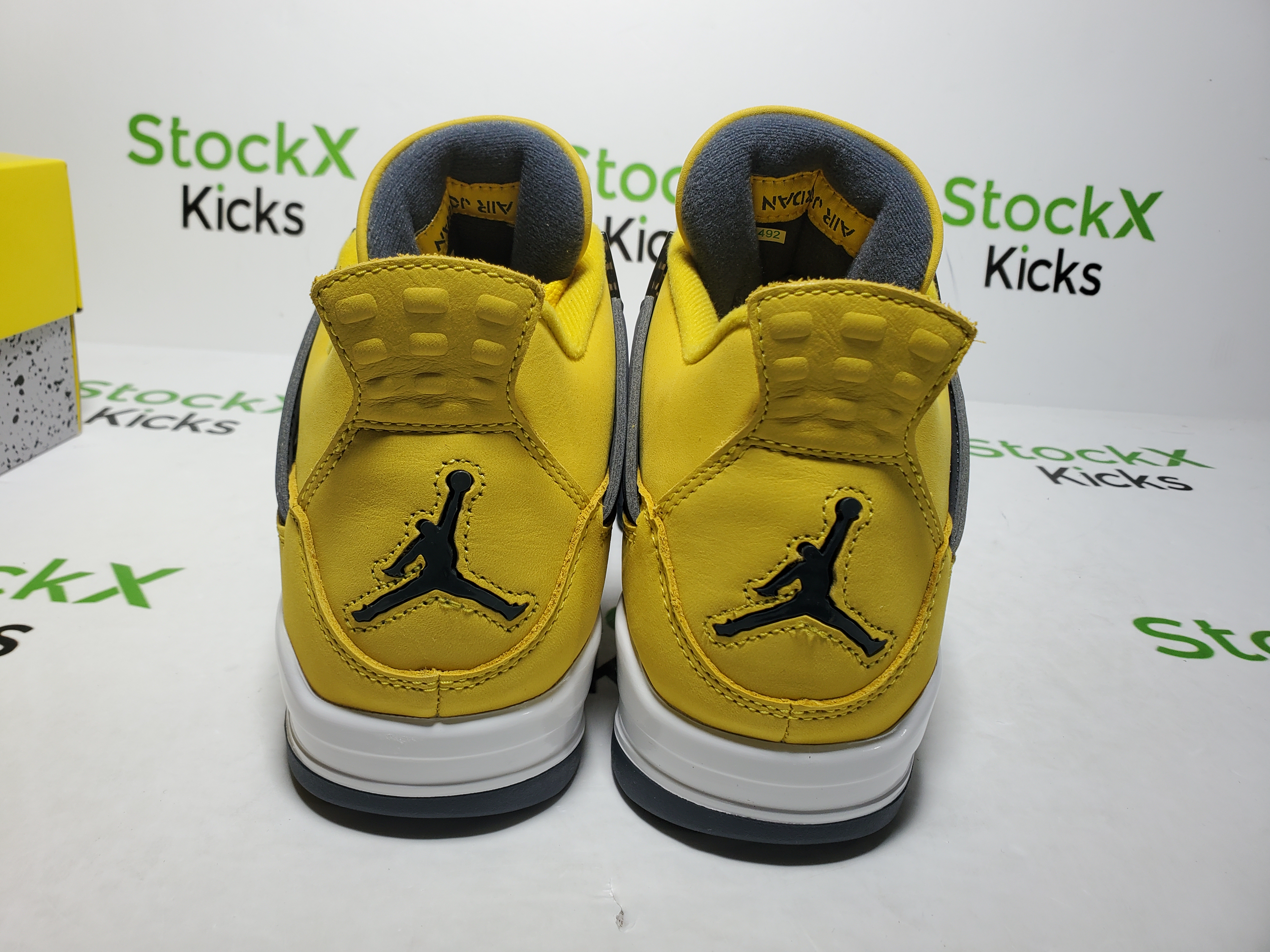 PK God Batch Air Jordan 4  Retro Black and yellow electric mother Lightning (2021) CT8527-700 review StockxKicks 03