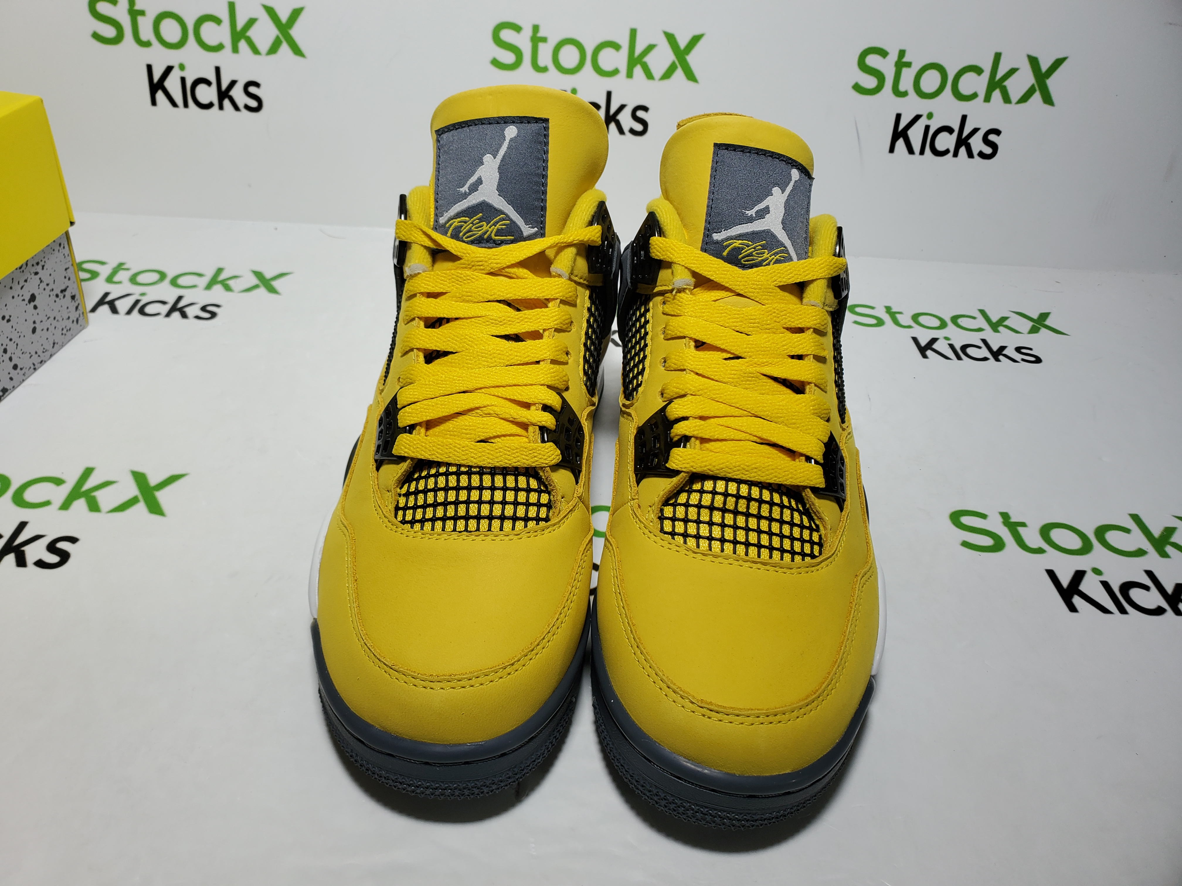 PK God Batch Air Jordan 4  Retro Black and yellow electric mother Lightning (2021) CT8527-700 review StockxKicks 04