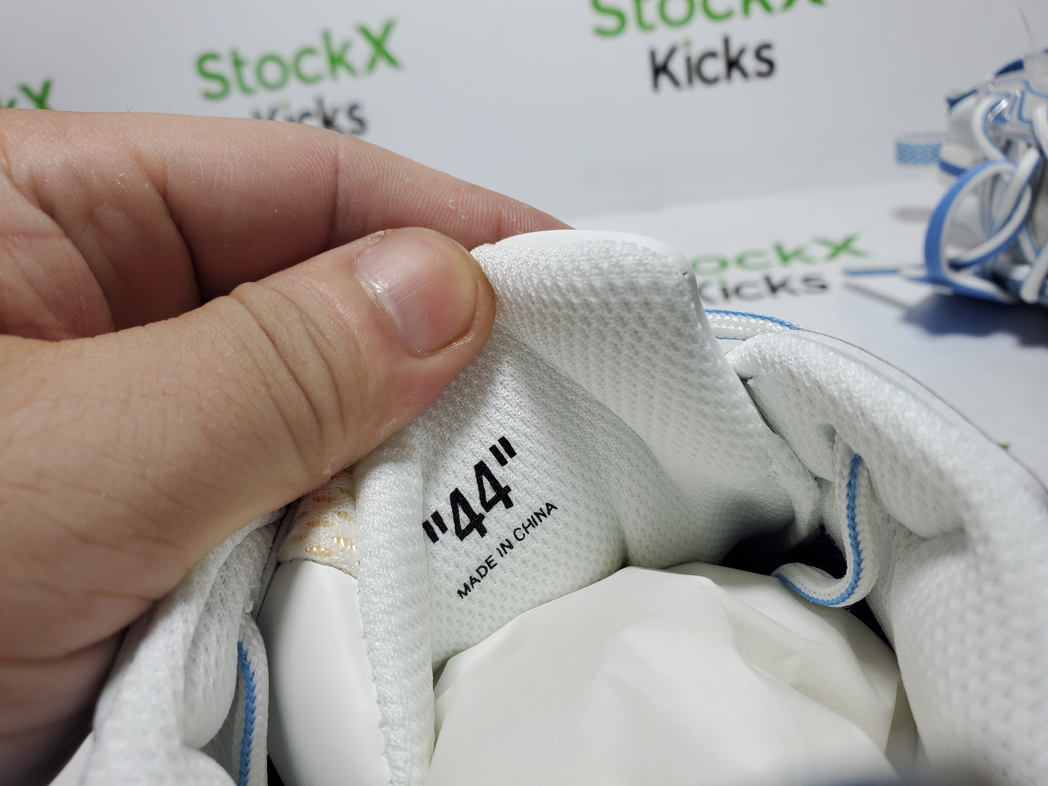 Off White Be Right Back Sneakers Gradient Blue OMIA295S25 FAB00 47245 review StockxKicks 06