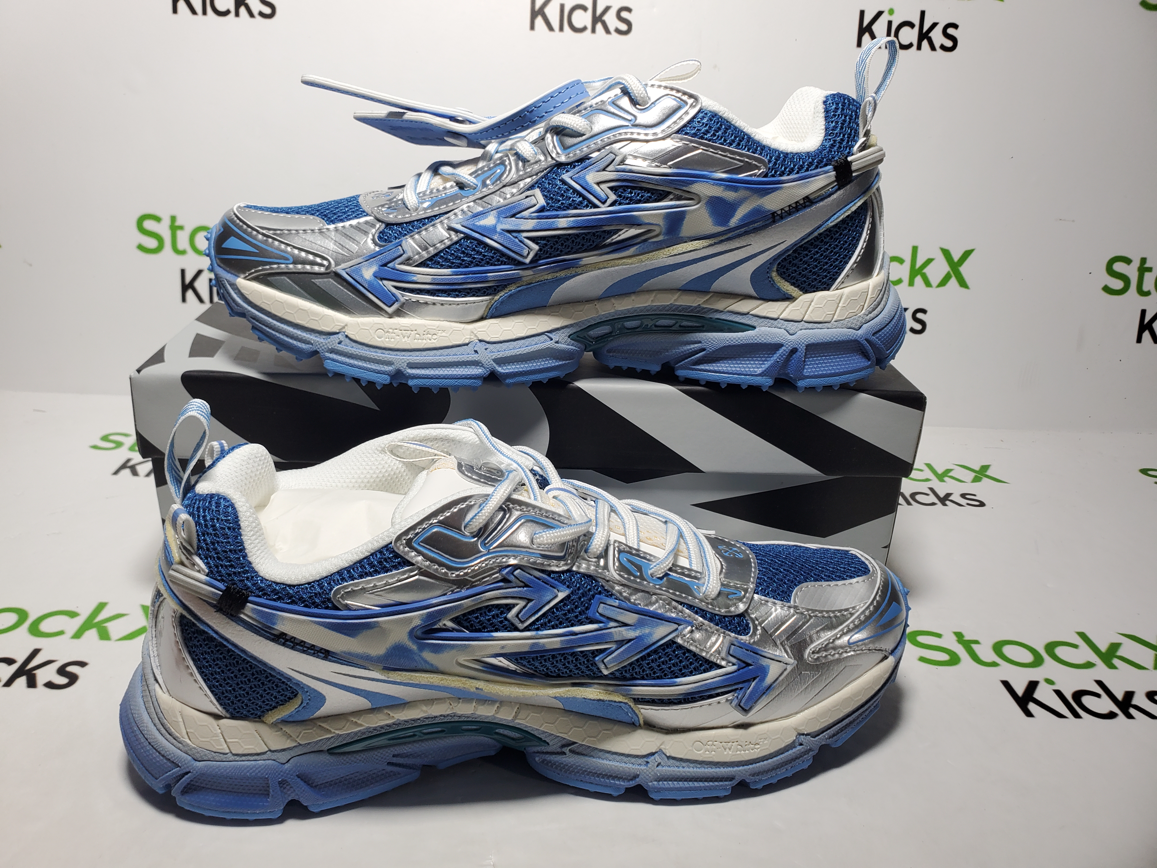 Off White Be Right Back Sneakers Gradient Blue OMIA295S25 FAB00 47245 review StockxKicks 02