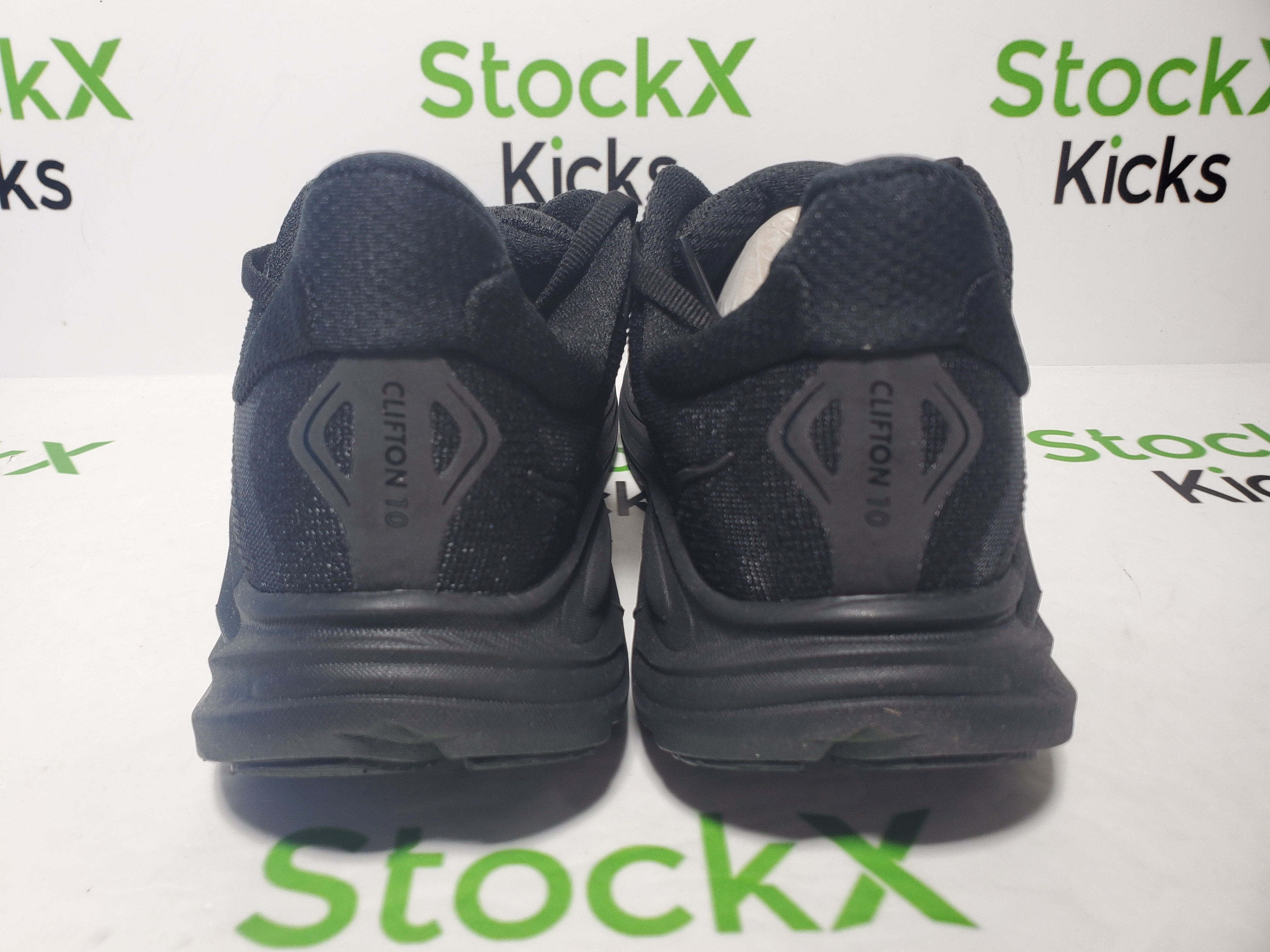 Hoka One One Bondi 9 Triple Black 1162011-BBLC review StockxKicks 02