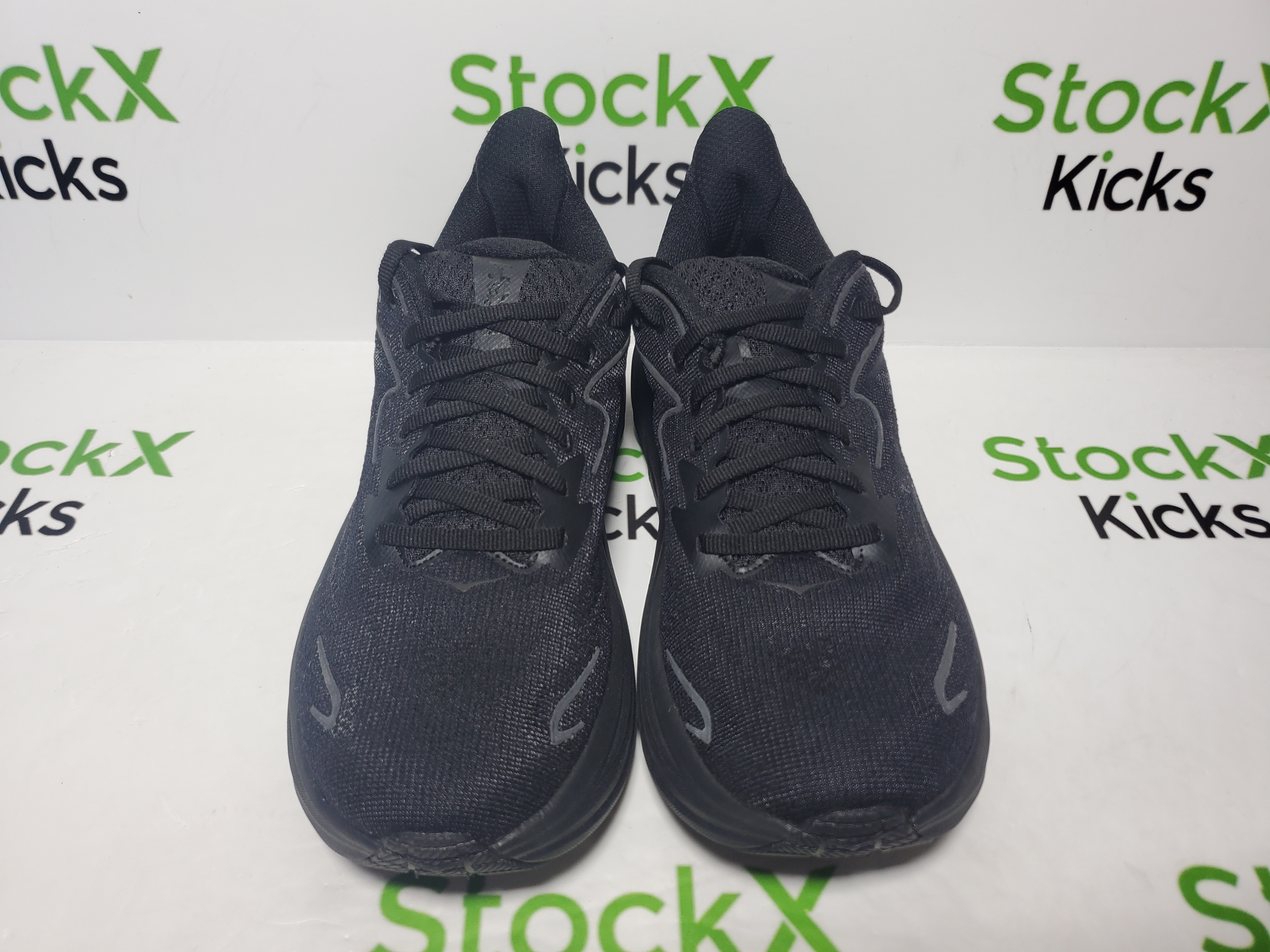 Hoka One One Bondi 9 Triple Black 1162011-BBLC review StockxKicks 01