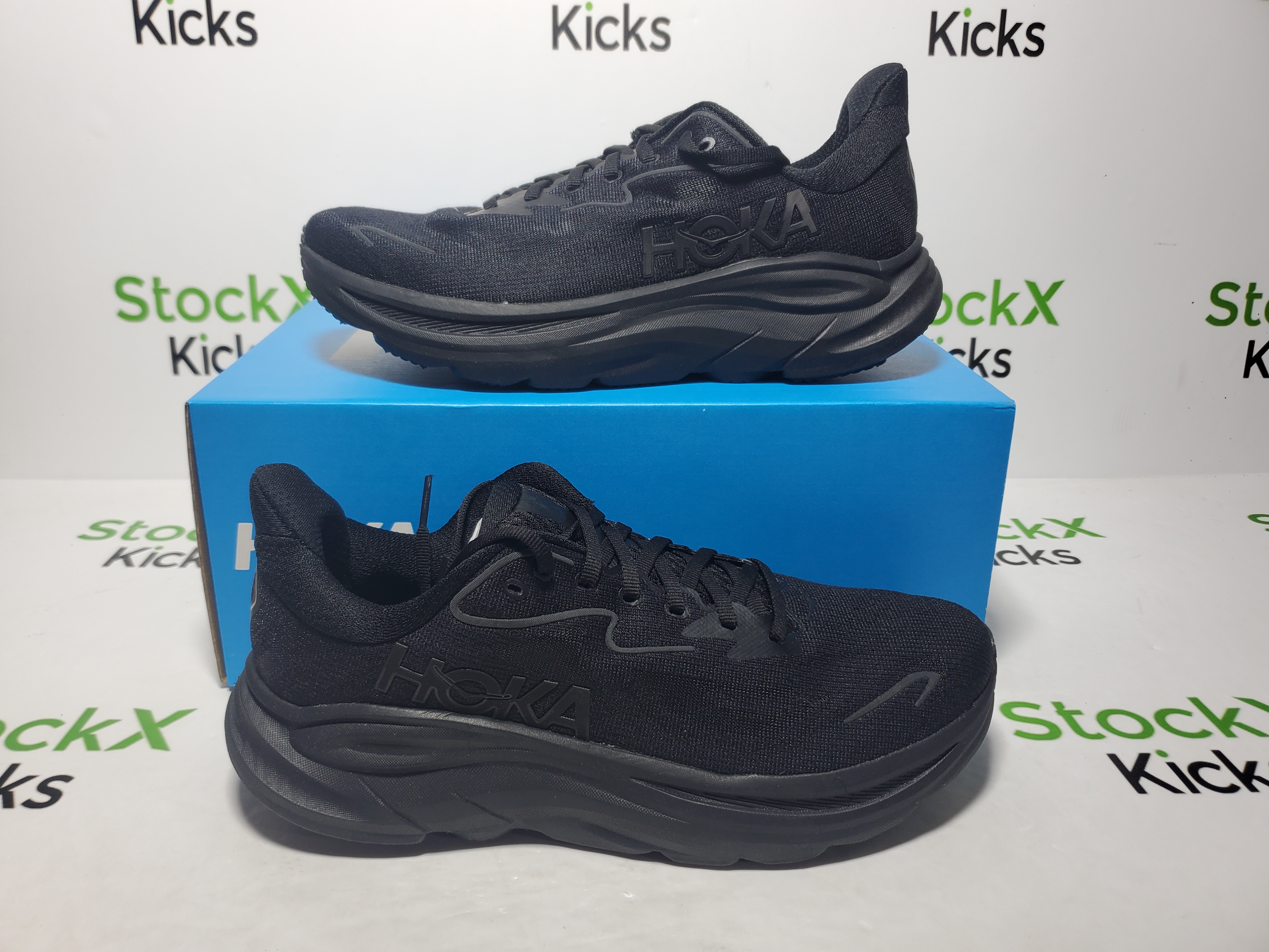 Hoka One One Bondi 9 Triple Black 1162011-BBLC review StockxKicks 05