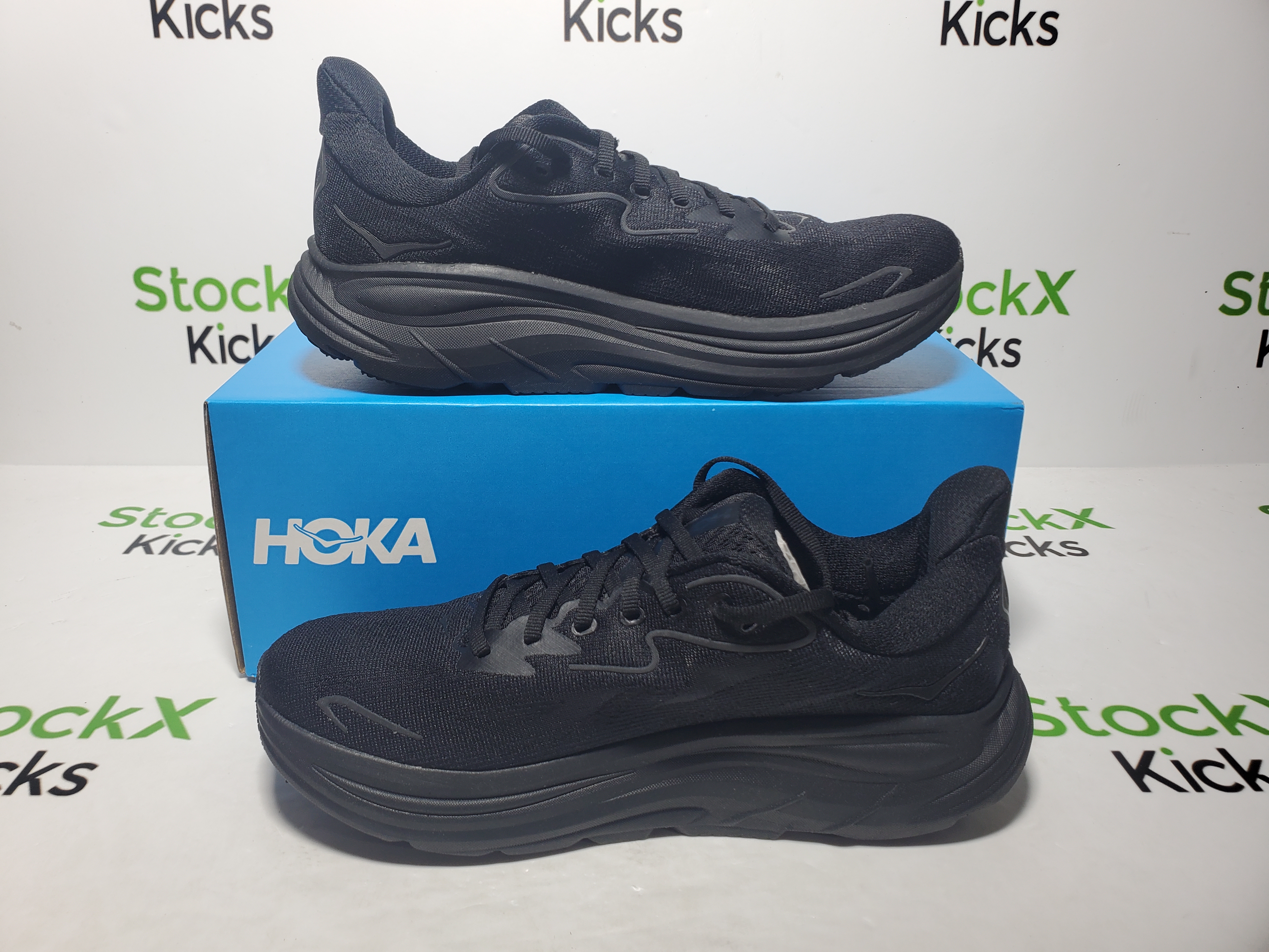 Hoka One One Bondi 9 Triple Black 1162011-BBLC review StockxKicks 06
