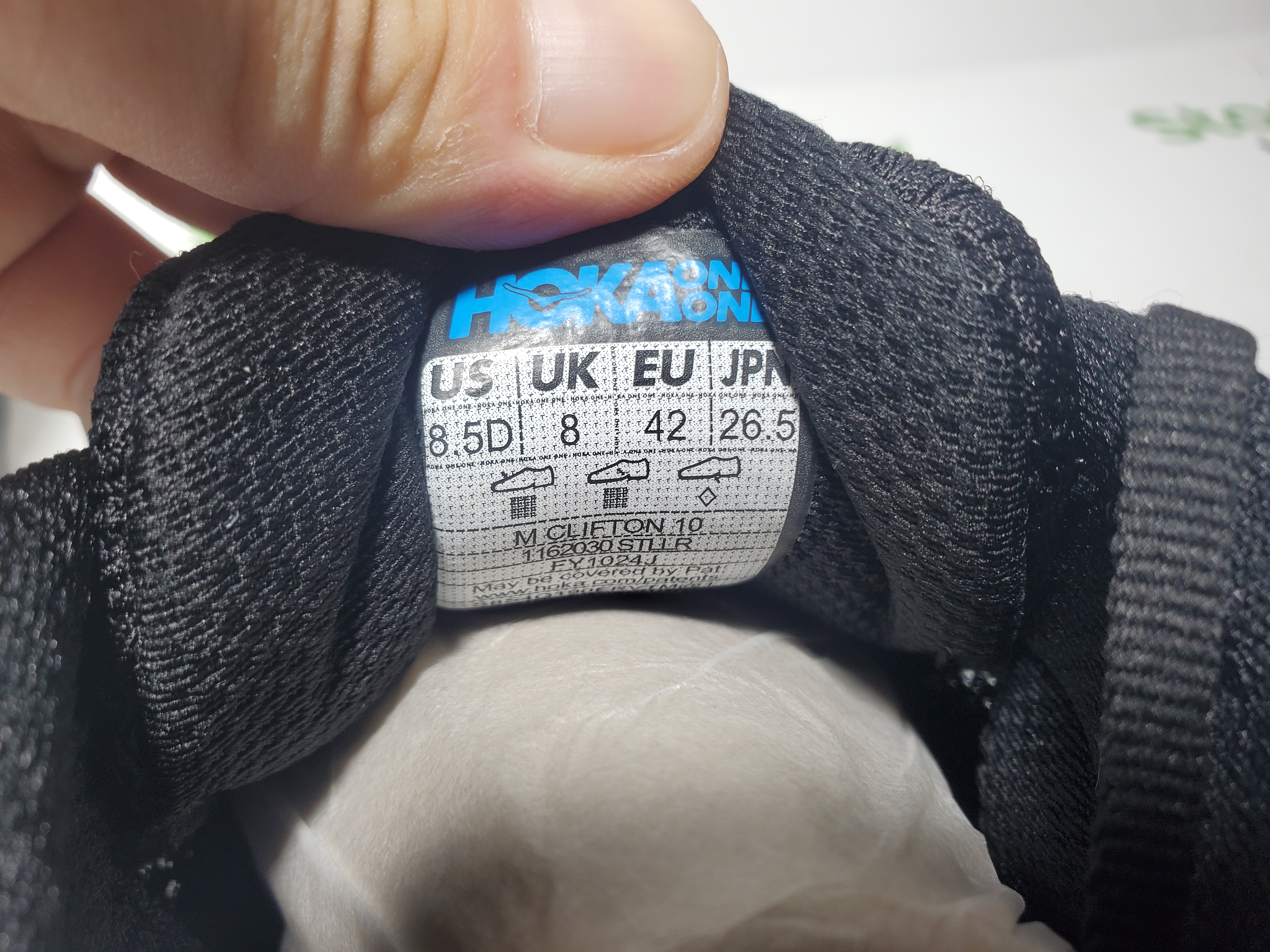 Hoka One One Bondi 9 Triple Black 1162011-BBLC review StockxKicks 03