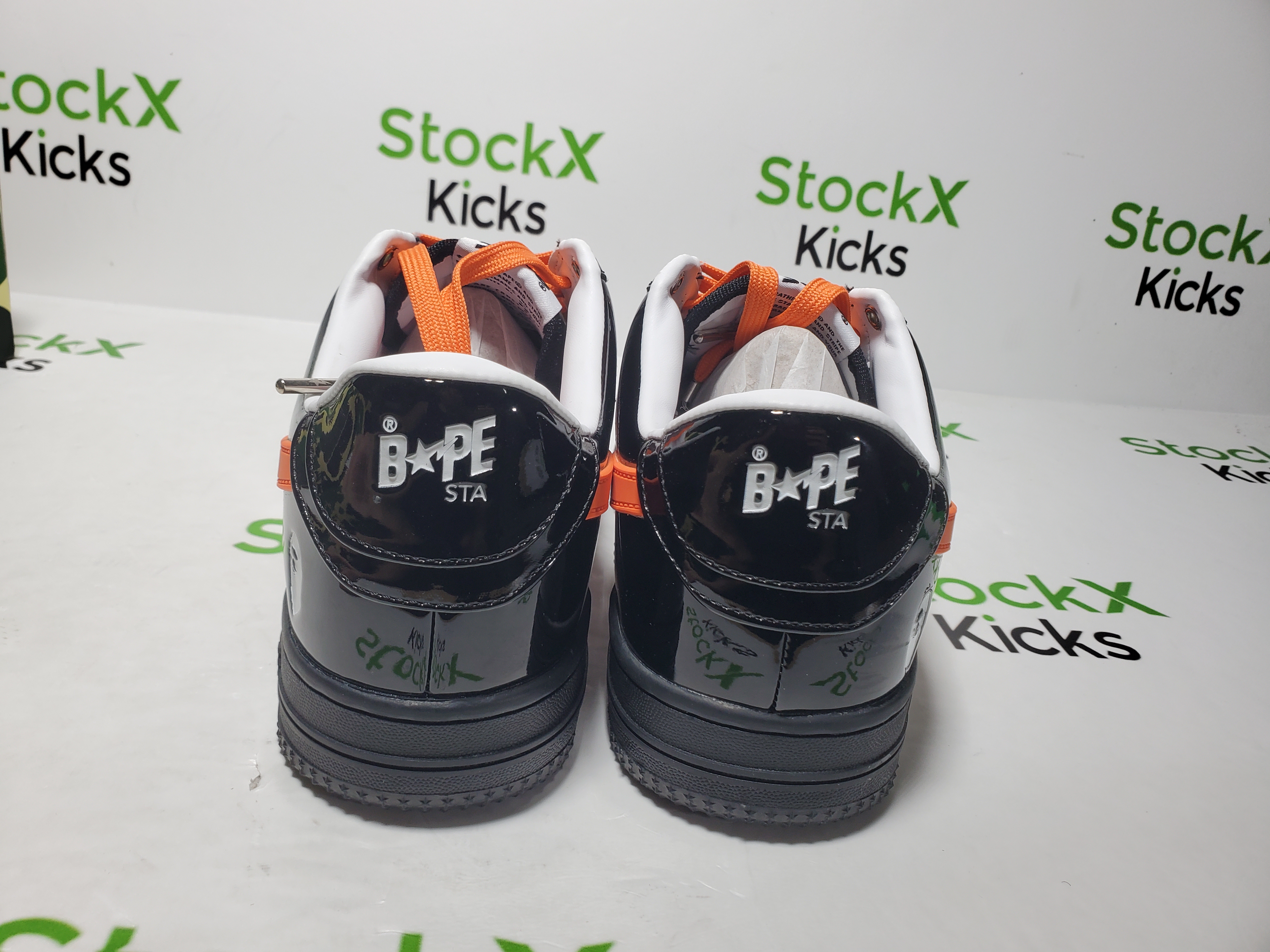 A BATHING APE Black Tangerine Red Big Star OZX8HMX 91315M review StockxKicks 03