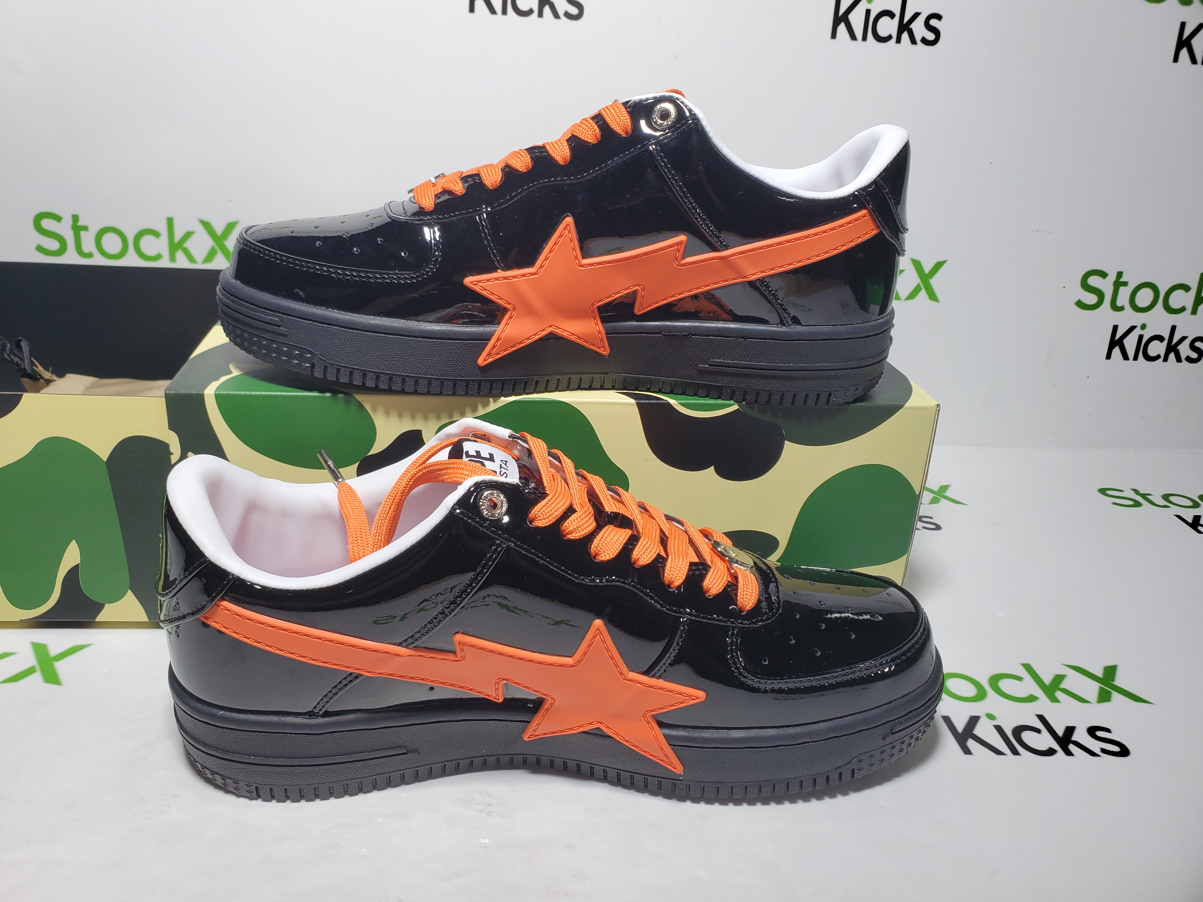 A BATHING APE Black Tangerine Red Big Star OZX8HMX 91315M review StockxKicks 02