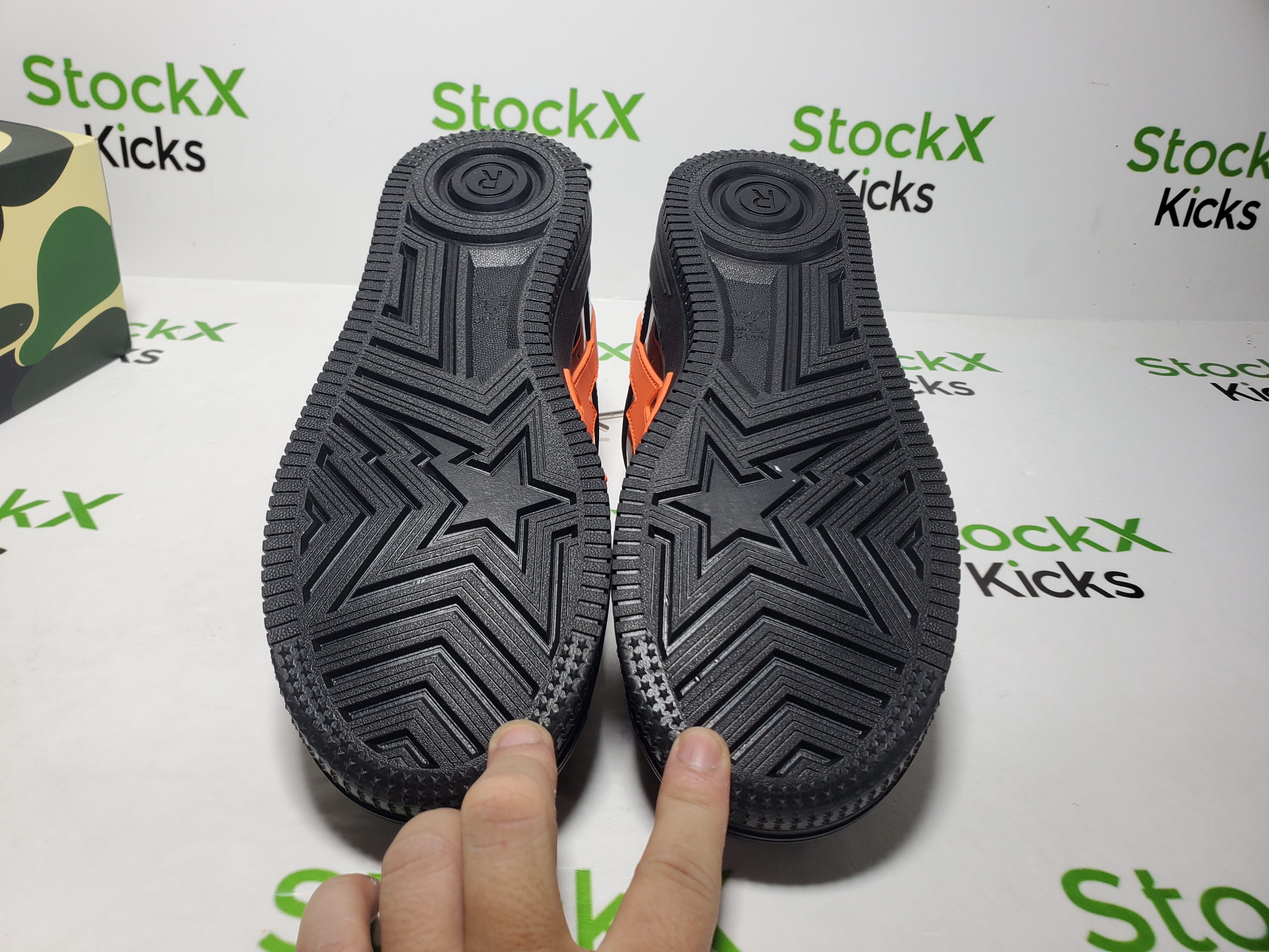 A BATHING APE Black Tangerine Red Big Star OZX8HMX 91315M review StockxKicks 05