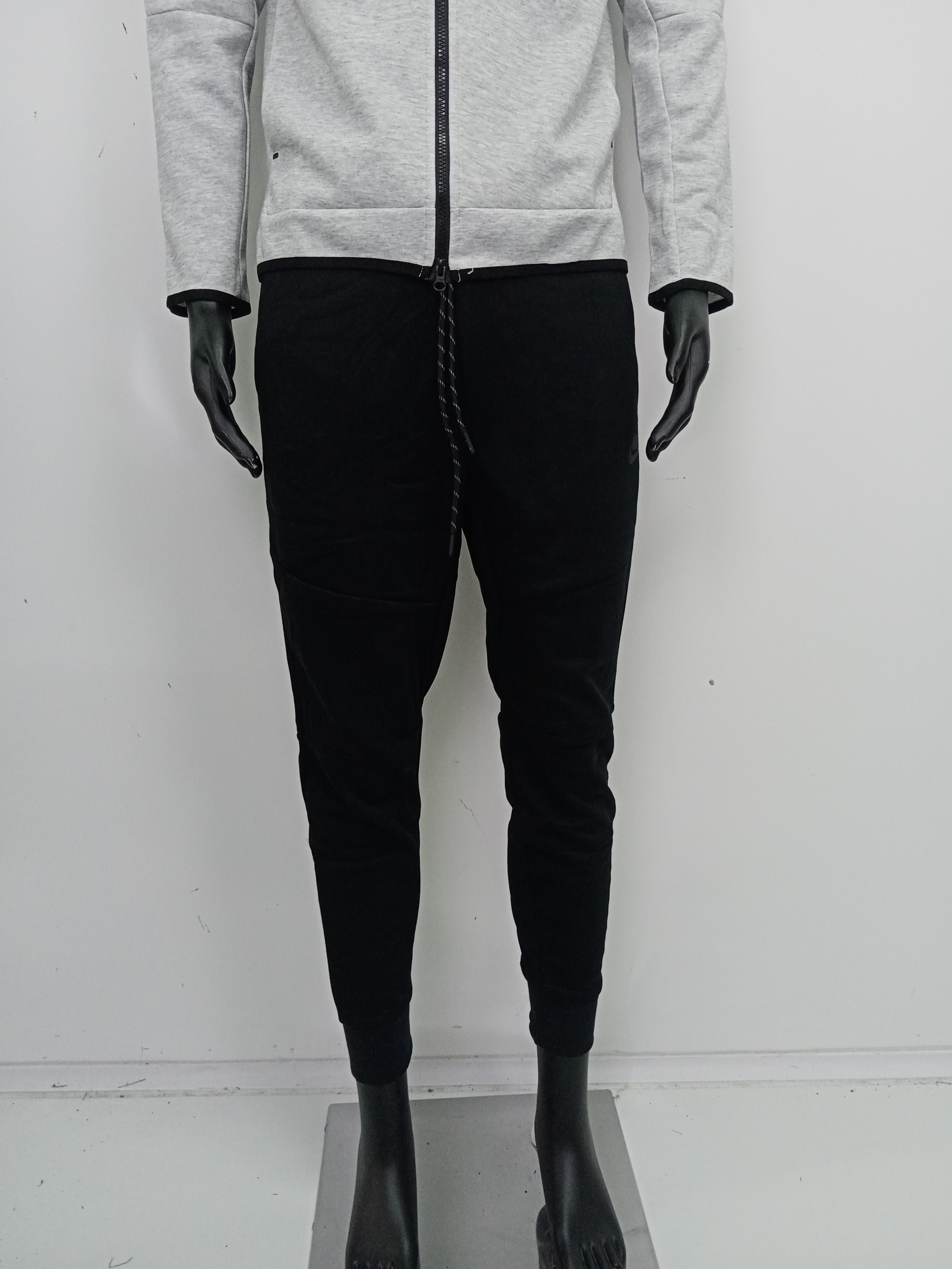 Nike Sportswear Tech Fleece Full Zip Hoodie & Joggers Set Grey And Black review stockxkicks 03