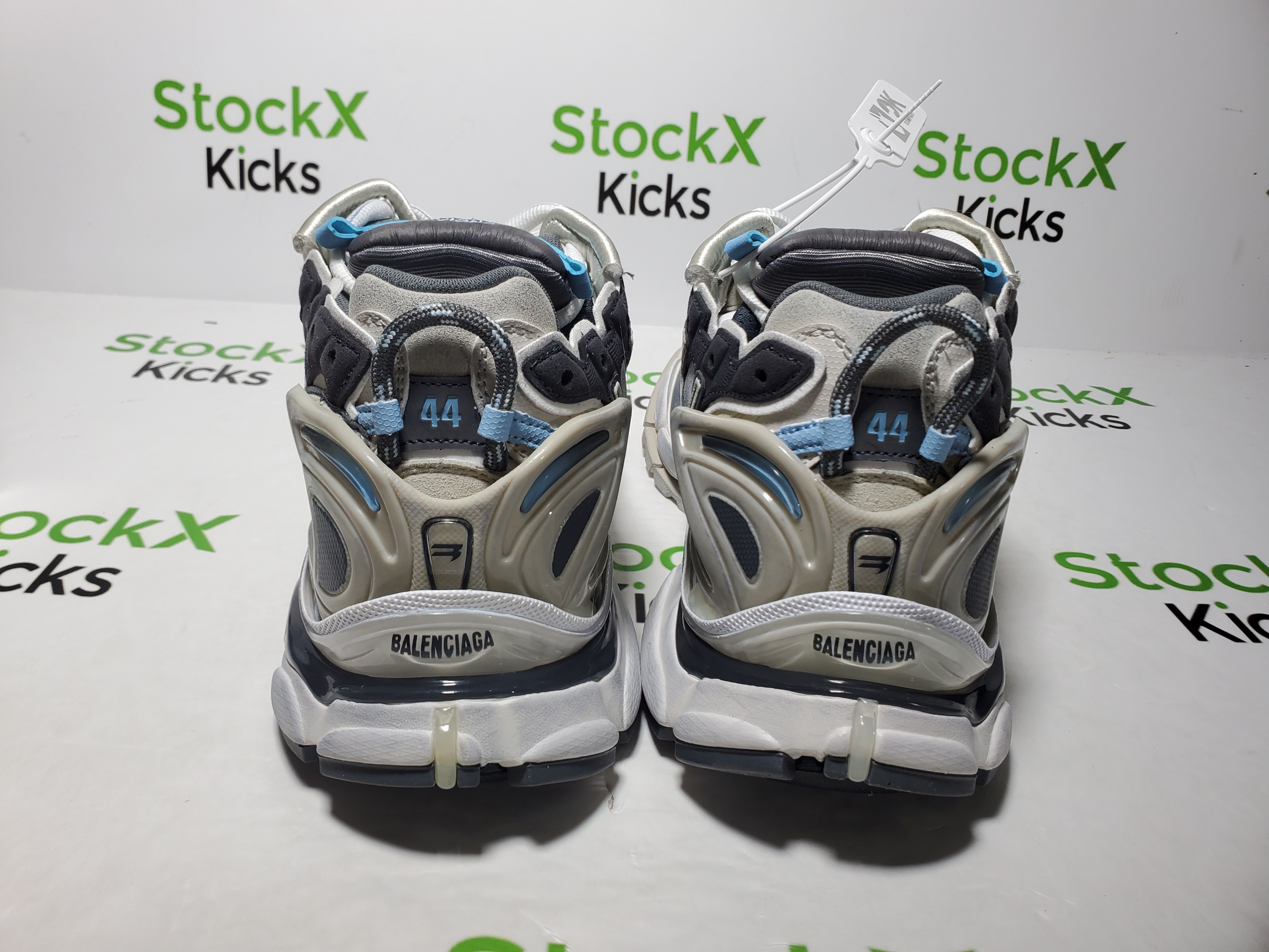 Balenciaga Runner Sneaker Lan Bai Hei 772767 W3RNY 0623 review StockxKicks 03
