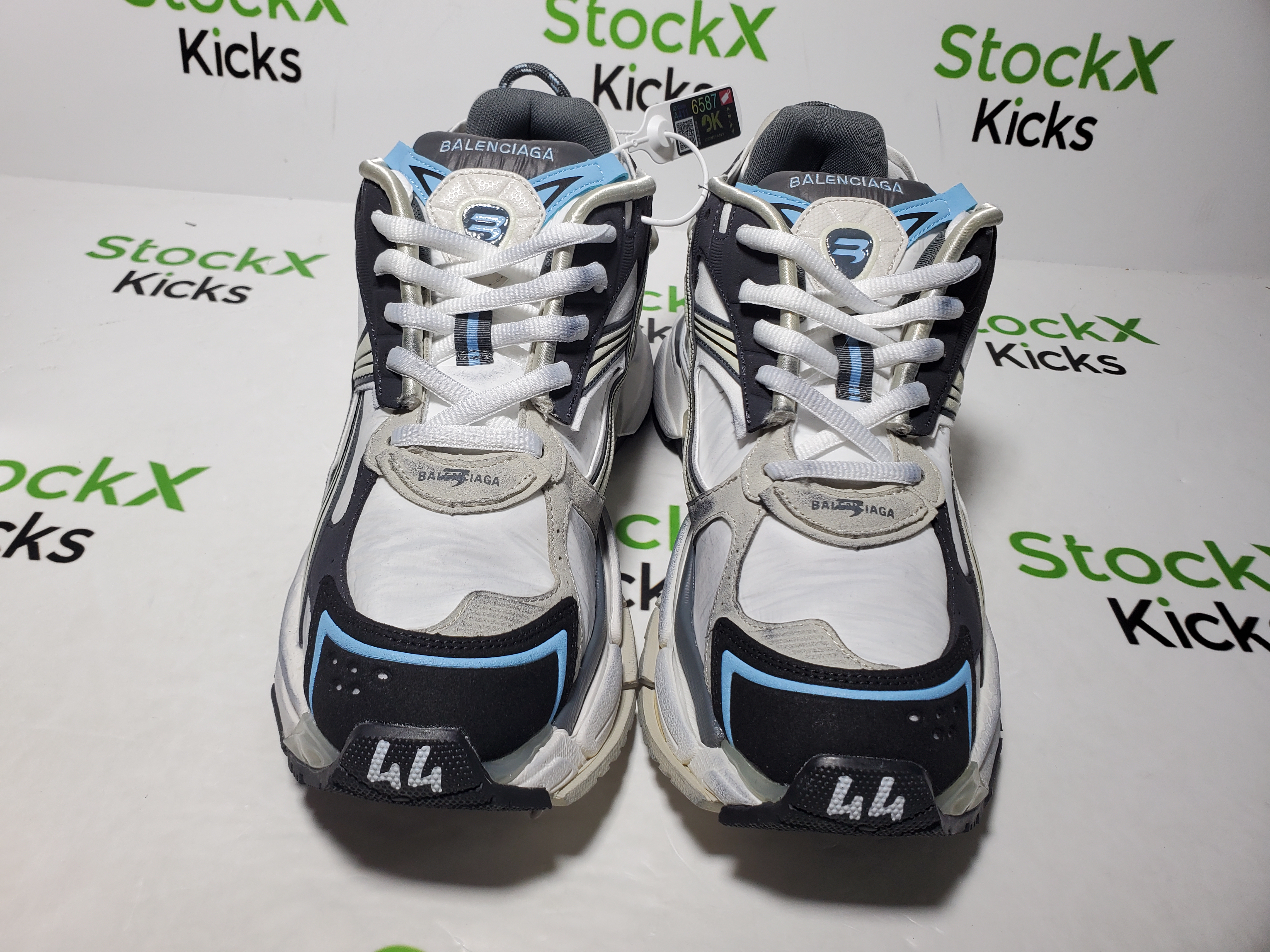 Balenciaga Runner Sneaker Lan Bai Hei 772767 W3RNY 0623 review StockxKicks 05