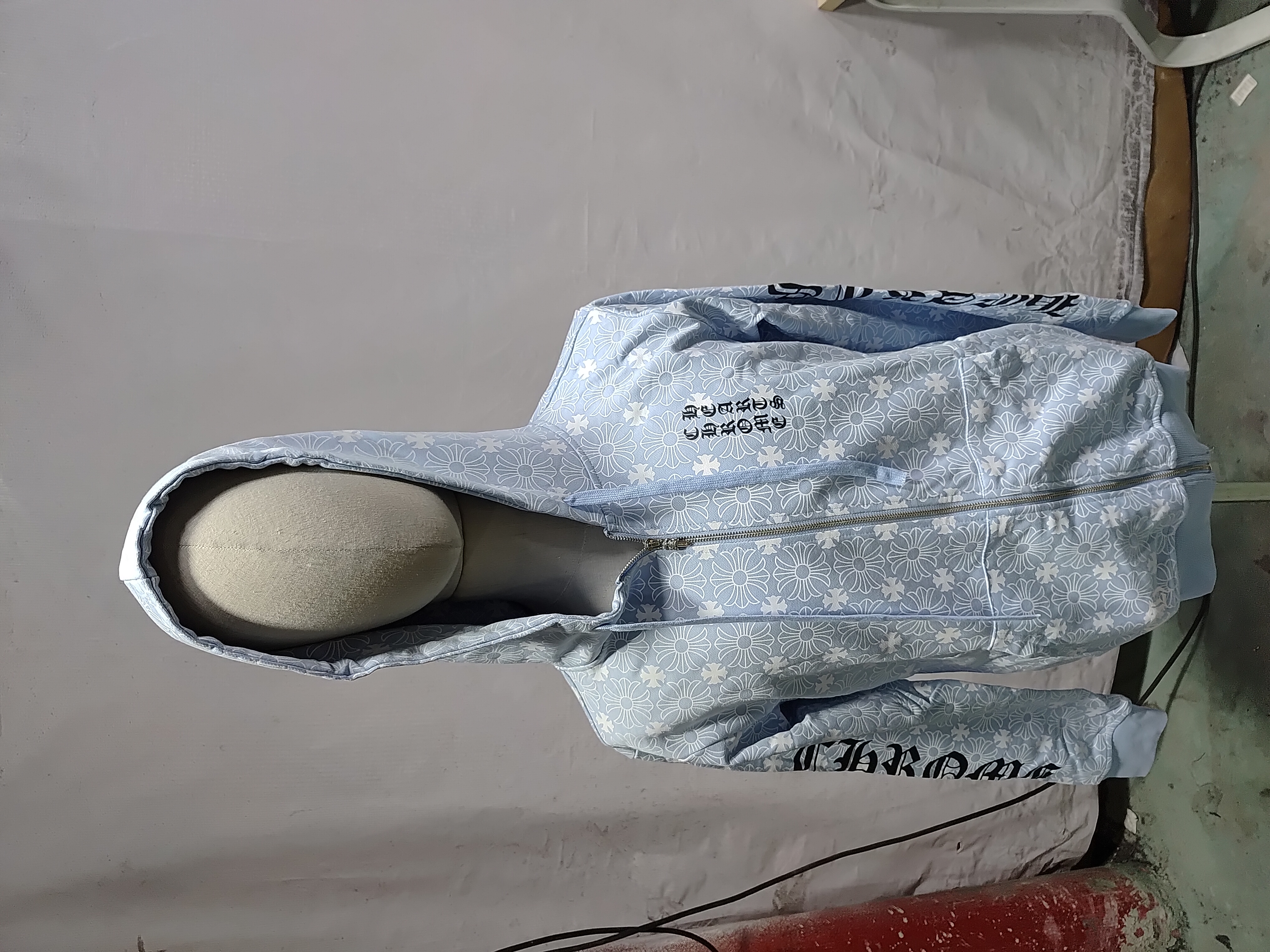 CHROME HEARTS Hoodie 8650 review StockxKicks 02