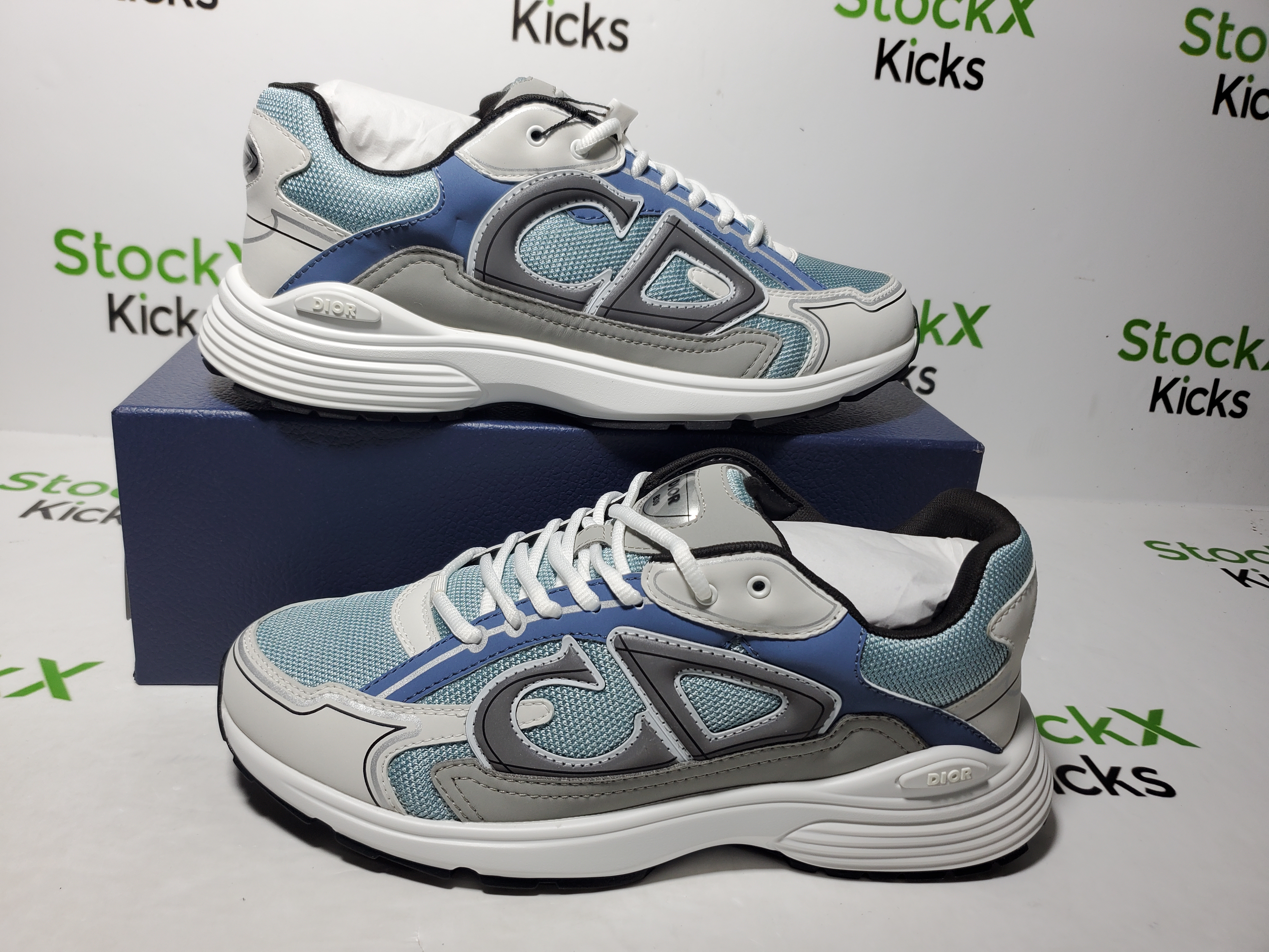 Dior B30 Mesh Light Blue Grey Trainer 3SN279ZRB_H560 review StockxKicks 01