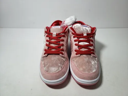 Quality control pictures for Replica Nike SB Dunk Low StrangeLove Skateboards CT2552 800