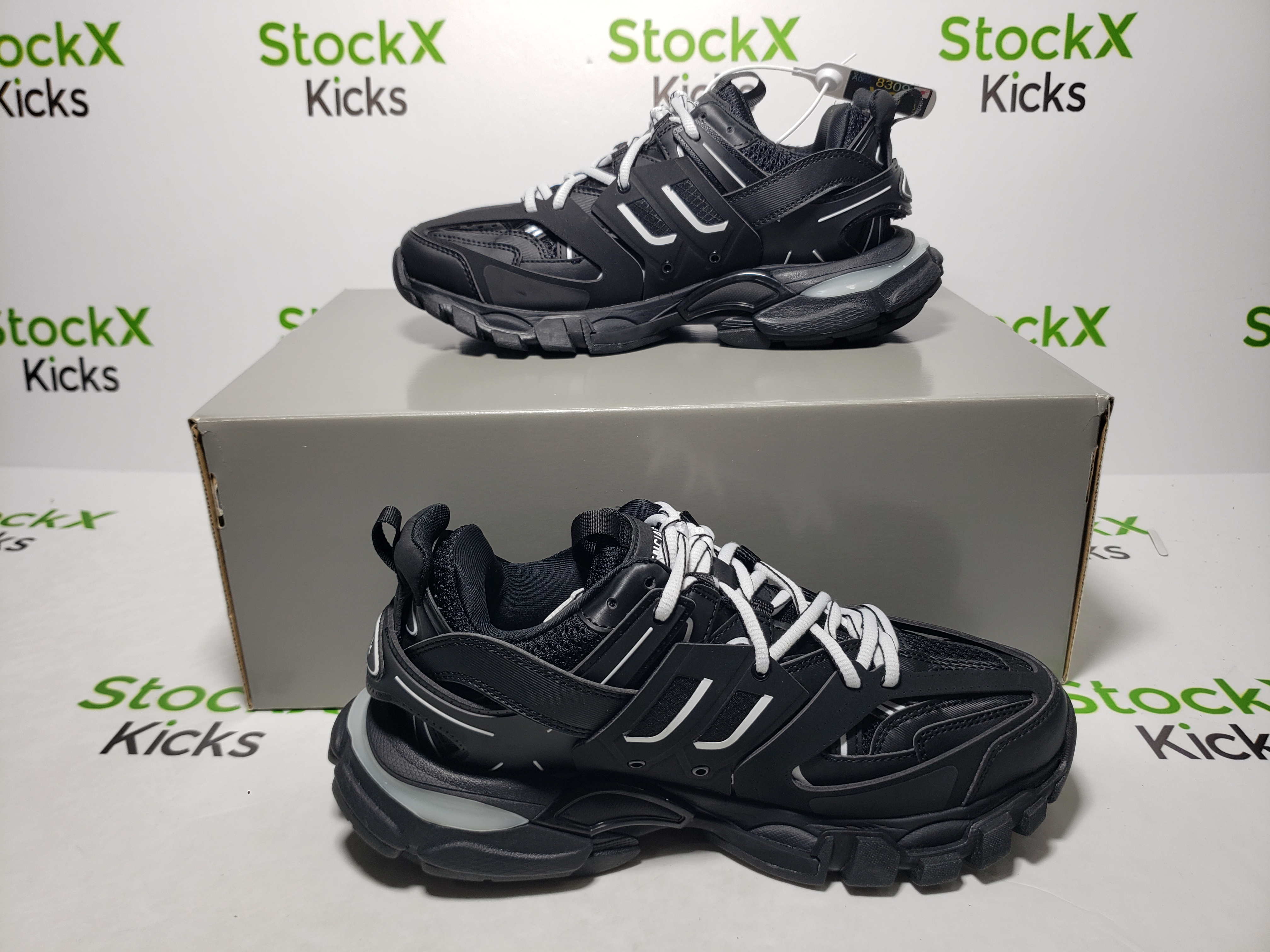 buy best fake balenciaga track reps sneakers, including Balenciaga Track Tess Black and White (LED) reps from legit site stockxkicks