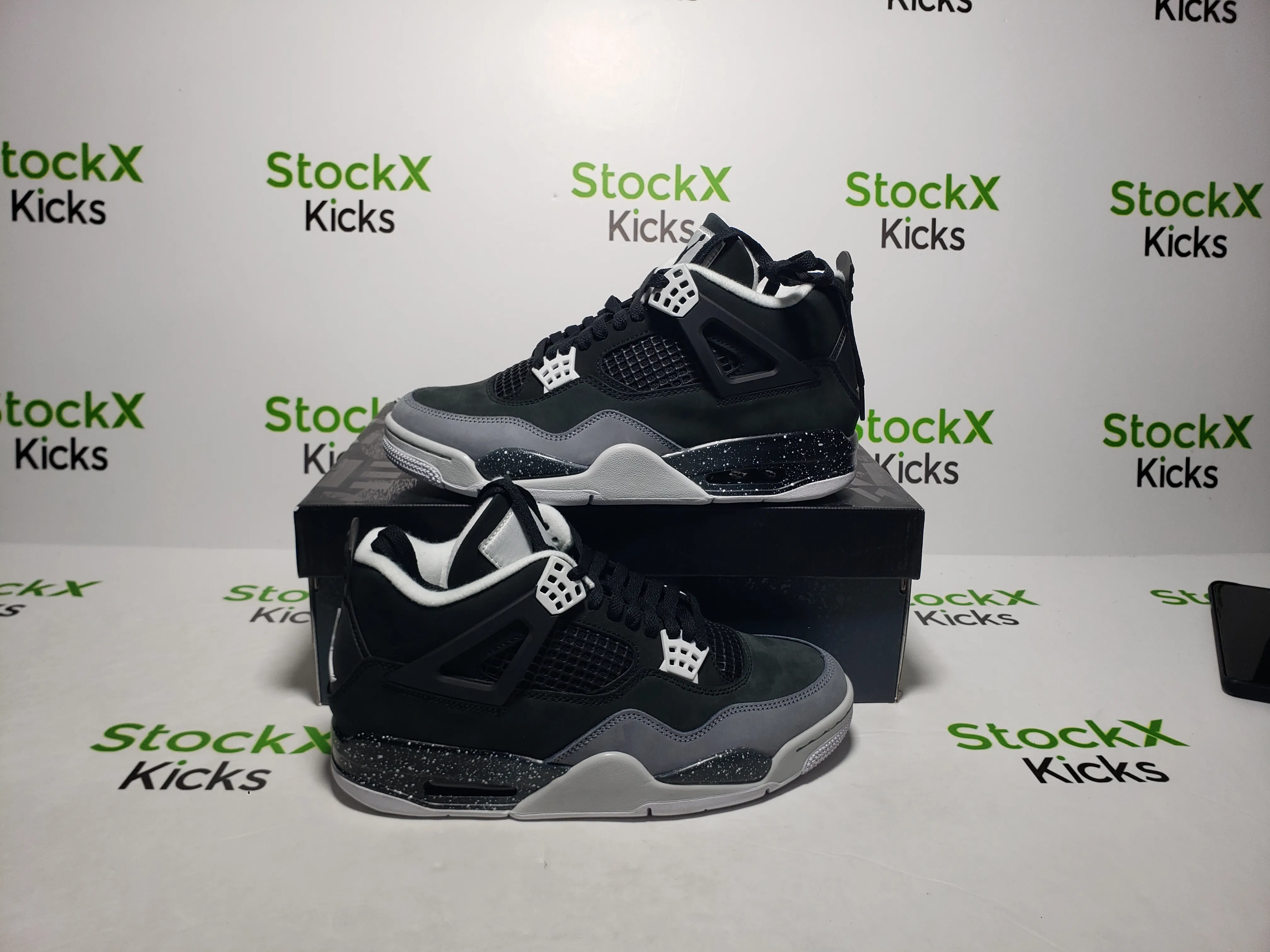 StockXKicks QC photos for Jordan 4 Fear reps and premium reps shoes inspection process