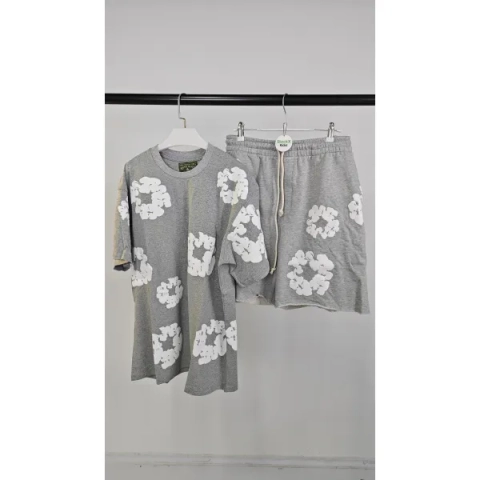 Replica Sneakers QC Photos:Denim Tears T-Shirt Grey EG DTT10