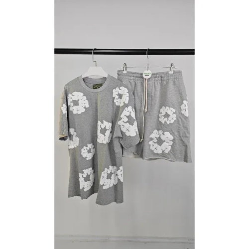 Replica Sneakers QC Photos:Denim Tears T-Shirt Grey EG DTT10