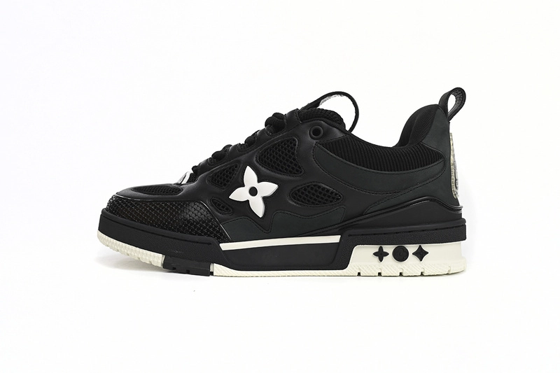 Customer Feedback：Louis Vuitton Skate Sneaker Leather lace up Fashionable Board Shoes Black 51BCOLRB