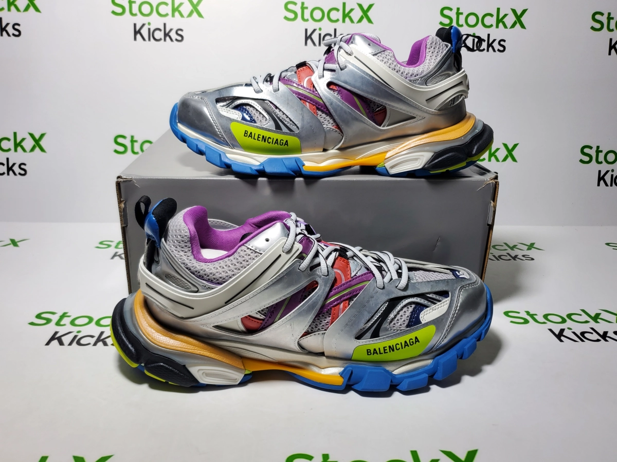 Replica Sneakers QC Photos：Balenciaga Track Sneaker Metallic Multi Colour CK240908