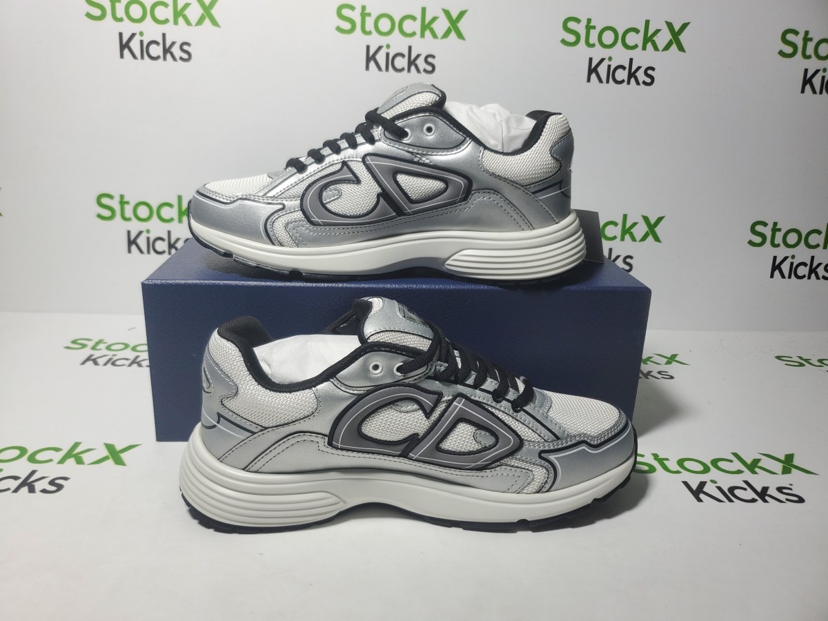 Replica Sneakers QC Photos：Dior B30 Black Silver 3SN279 ZMA1 6141