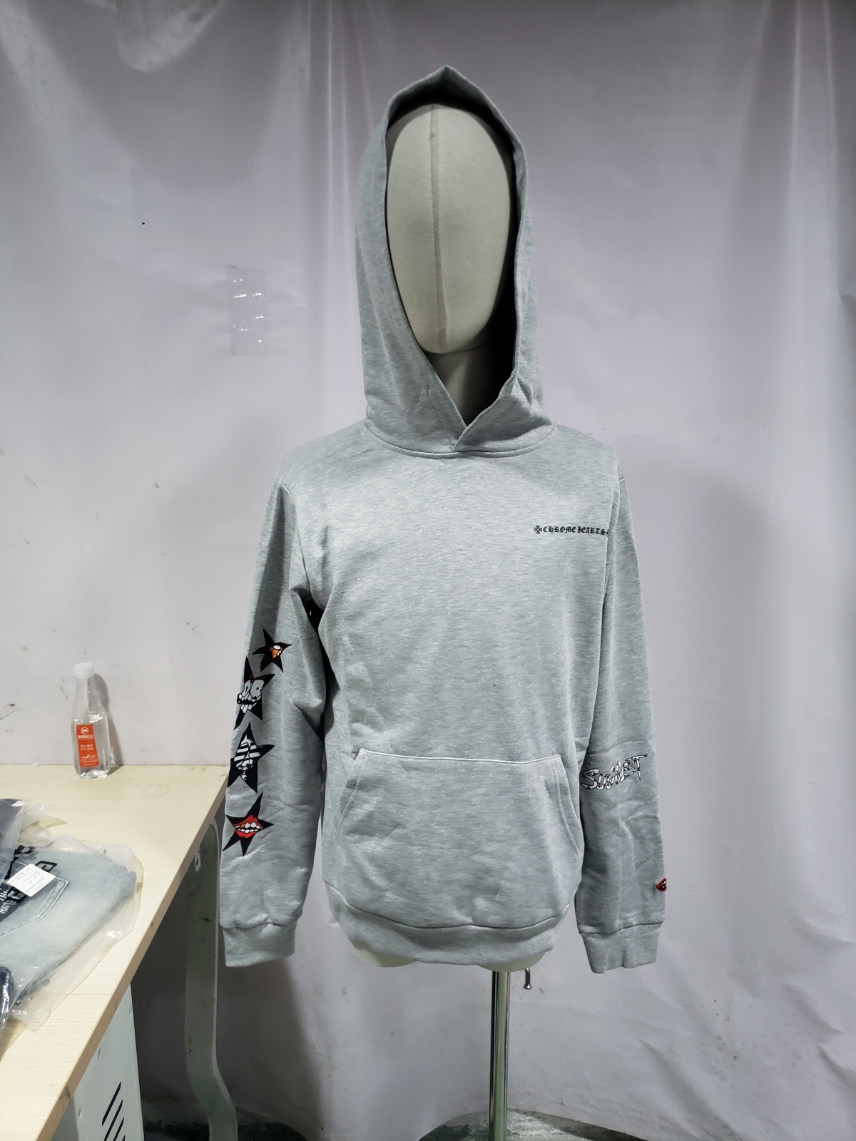 Replica Clothing QC Photos：Chrome Hearts Matty Boy Hoodie Grey