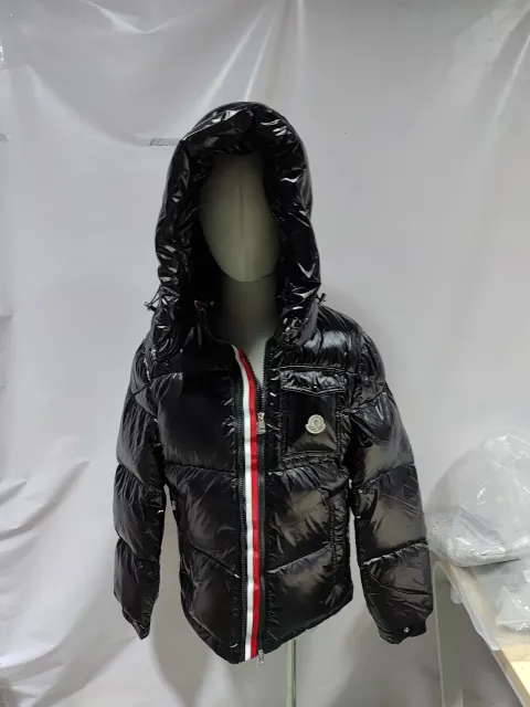 Replica Clothing QC Photos： (NFC) MONCLER Montbeliard Down Jacket