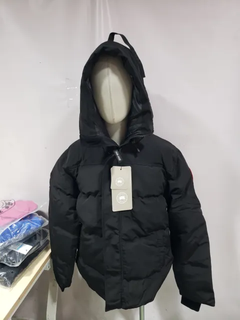 Replica Clothing QC Photos:Canada Goose Heren Macmillan Parka Black Down Jacket Red Label