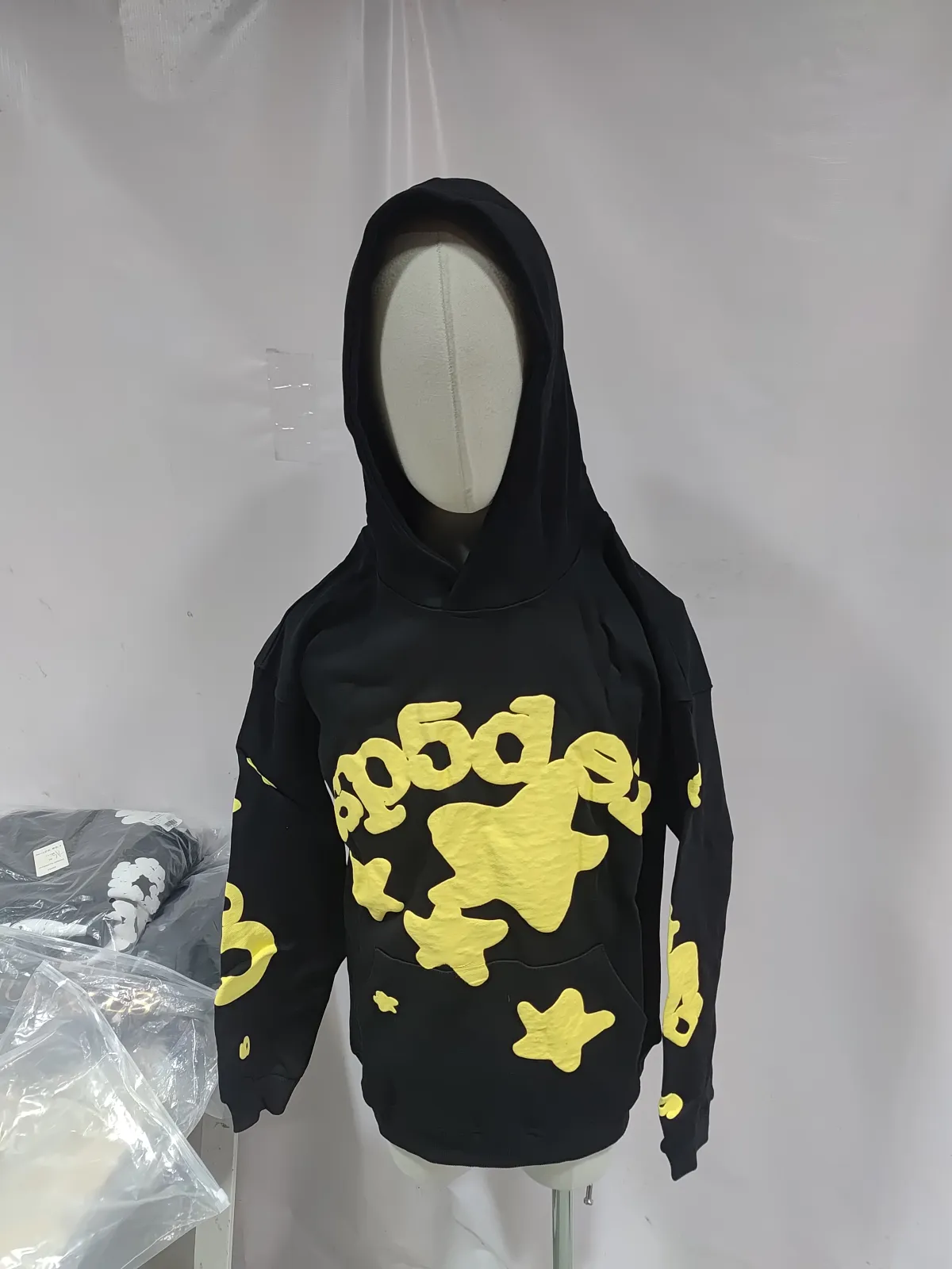 Replica Clothing QC Photos：Sp5der Beluga Hoodie & Sweatpant Set Black