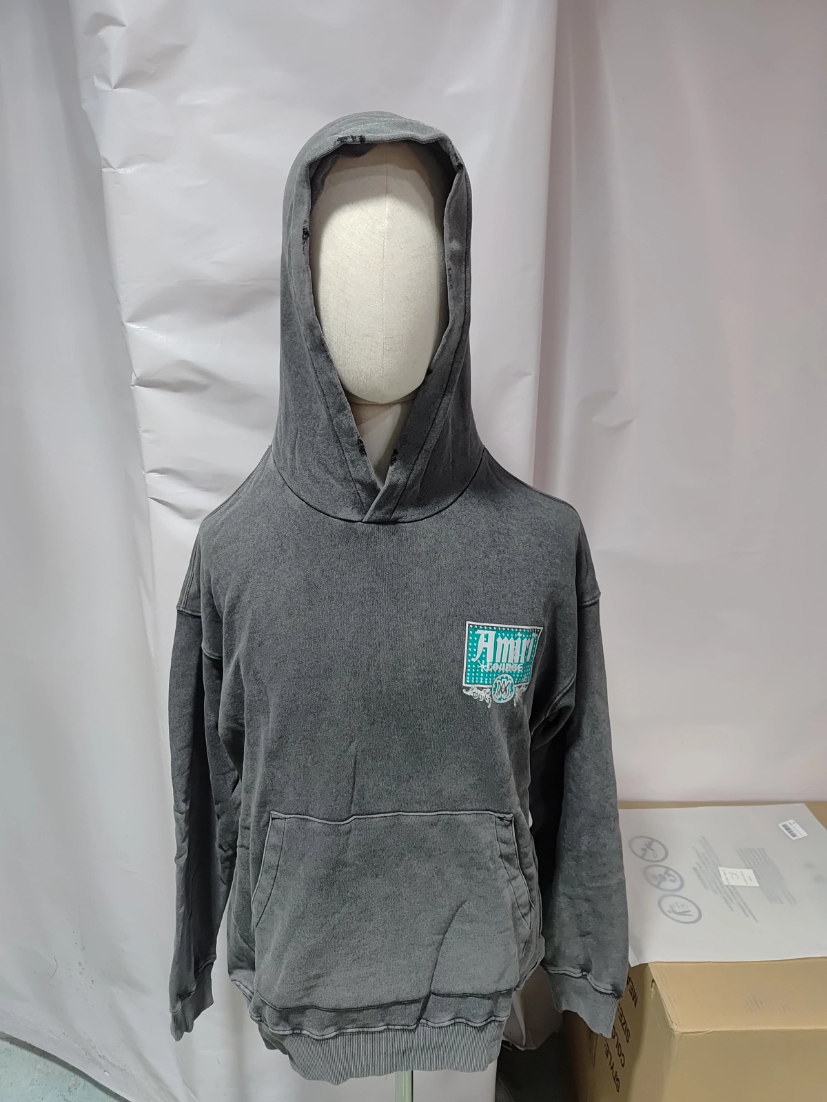 Replica Clothing QC Photos：AMIRI Lounge Crystal Embellished Distressed Graphic Hoodie #5889 Black/Apricot