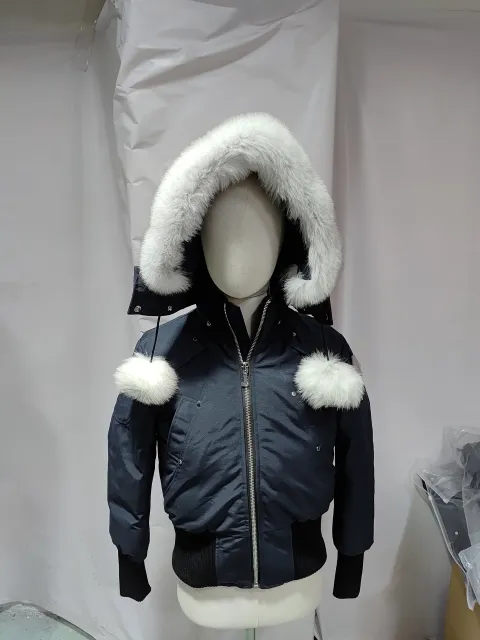 Replica Clothing QC Photos：Moose Knuckles Women's Debbie Shearling Bomber Jacket Dark Blue With A Pom-Pom