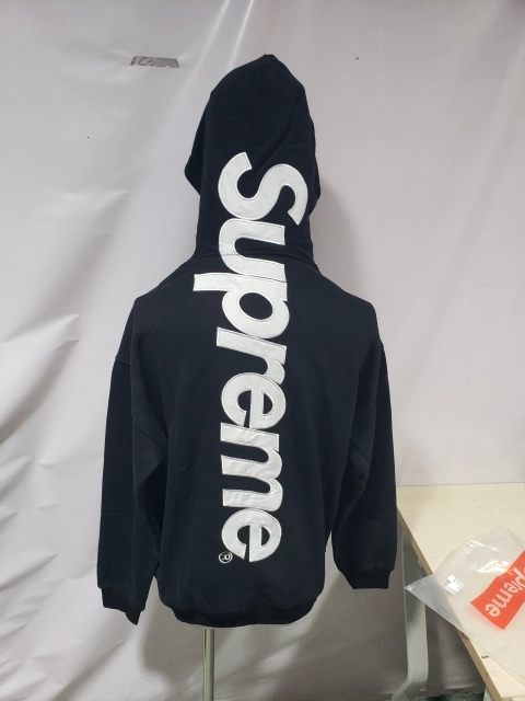 Replica Clothing QC Photos：Supreme Satin Appliqué Tracksuit Black