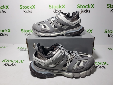 Replica Sneakers QC Photos：Balenciaga Track Tess S.Grey (LED) 555032 W1GB7 1214