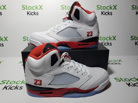 Replica Sneakers QC Photos：PK God Batch Air Jordan 5 Retro 'Fire Red' 2025 HQ7980-101