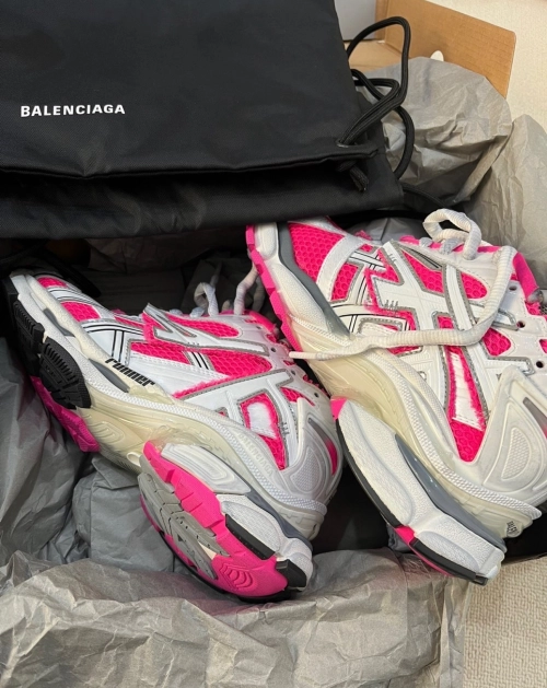 Customer Feedback：Balenciaga White Red Powder 677402 W3RBN 9155