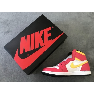 H12 Sneaker Air Jordan 1 Retro High OG Light Fusion Red 555088-603