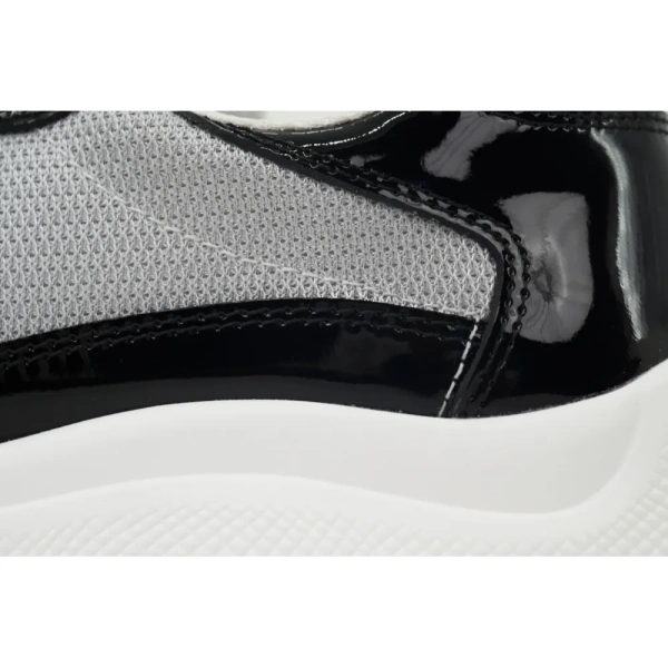  Prada Black And White