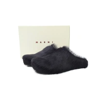 Marni Long hair Calfskin Fussbett Sabot Black SBMR000600P412200N99	