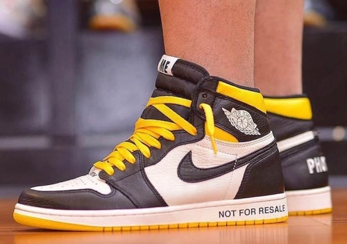 Hype Sneaker let you know 1 style sneaker every day——Air Jordan 1 Retro High Not for Resale Varsity Maize