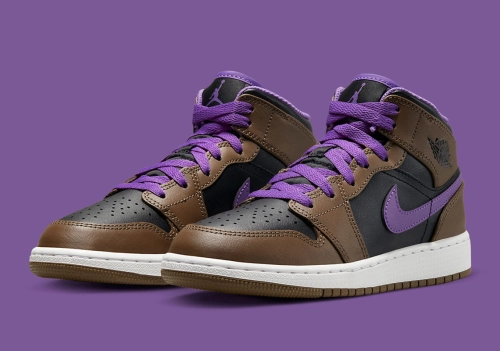 The “Purple Mocha” Scheme Rejoins On The Air Jordan 1 Mid