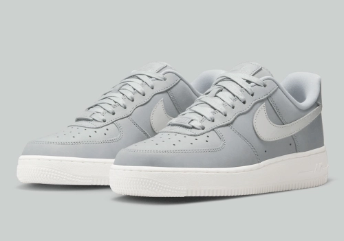 A Utility Treatment Extends Across This Greyscale Air Force 1 Low
