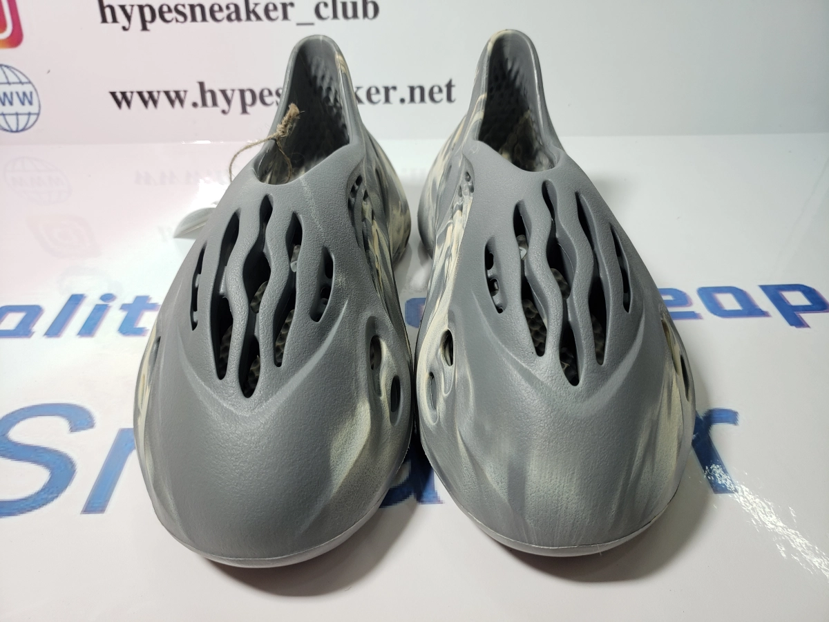 Hypesneaker QC photos | Best Fake Shoes Yeezy Foam RNNR MXT Moon Gray