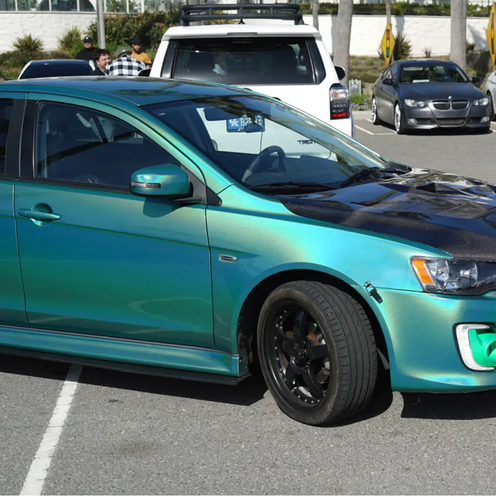 Gloss Rainbow Green Metallic Car Wrap04