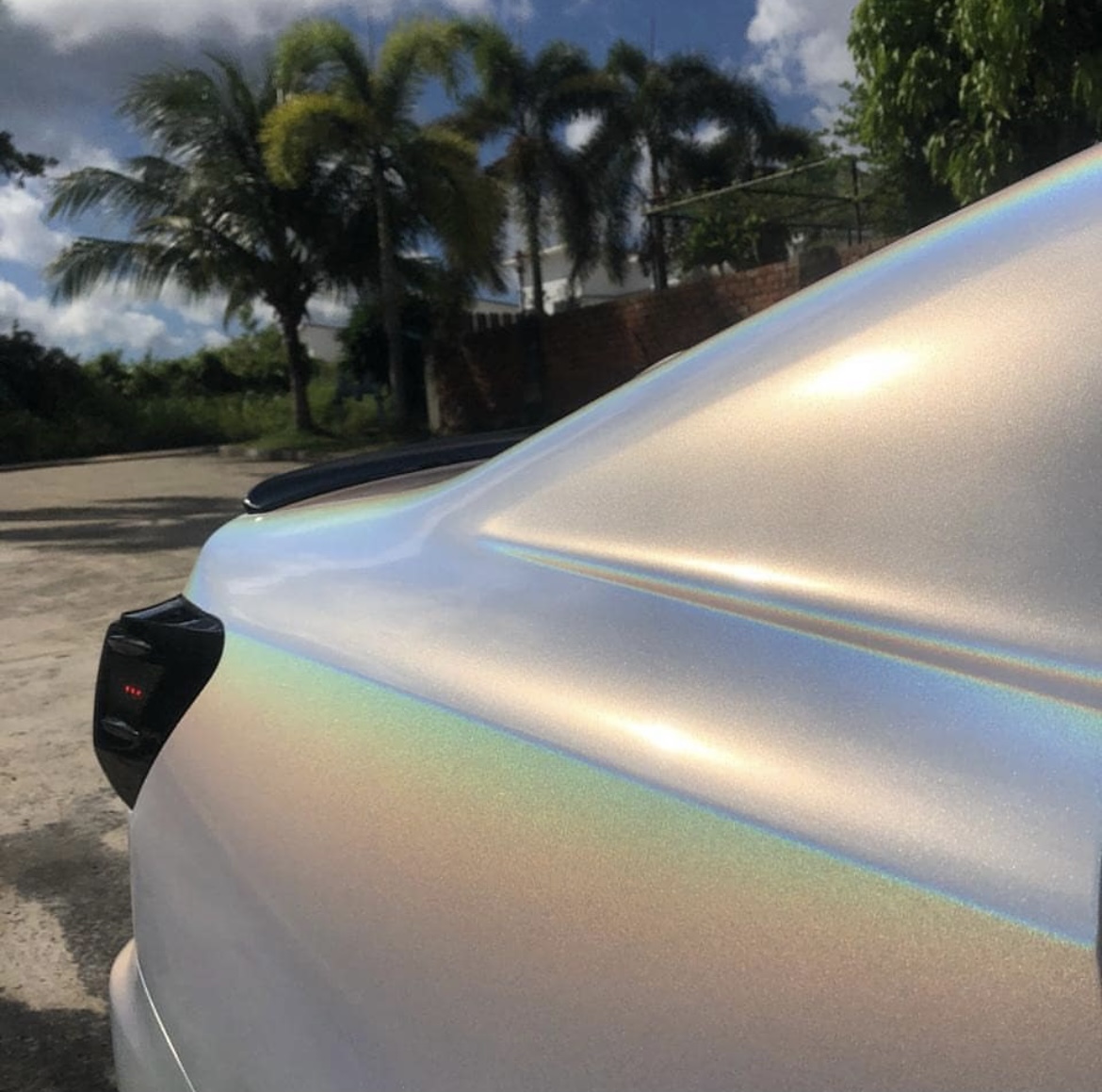 metallic white car paint