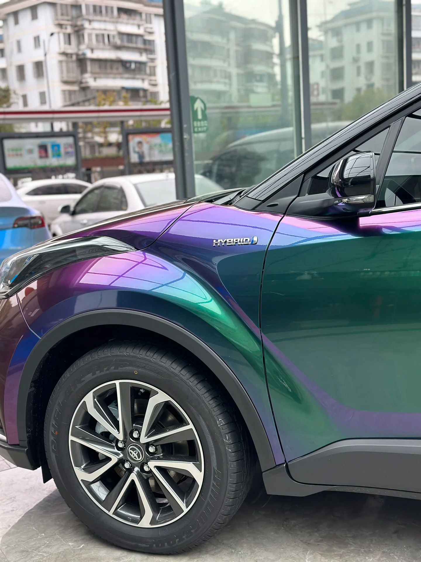 Cool Gloss Metallic Rainbow Green Vinyl Car Wrap - ALUKOYINYL