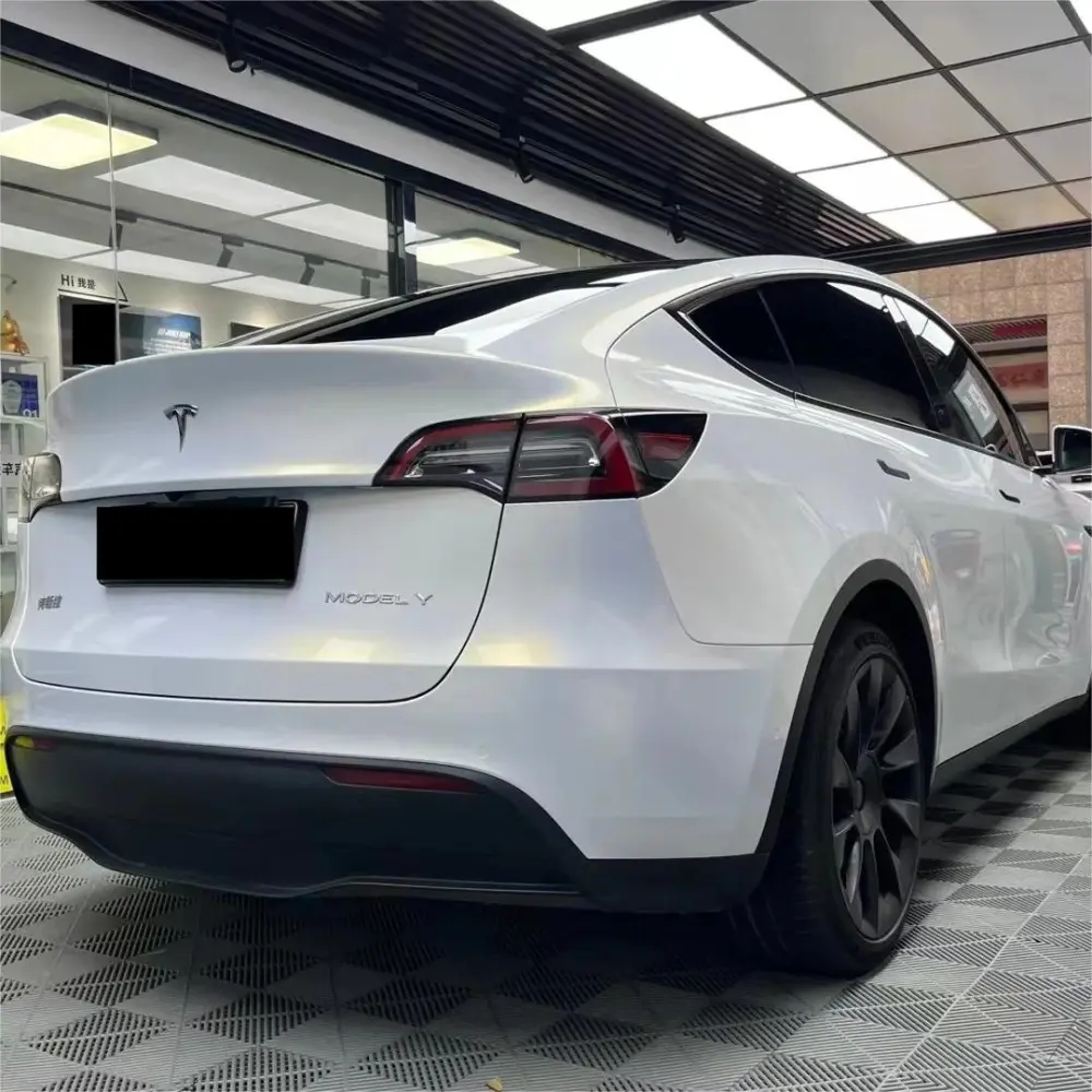 Gloss Metallic Chameleon Gold White Car Vinyl Wrap Audi PET