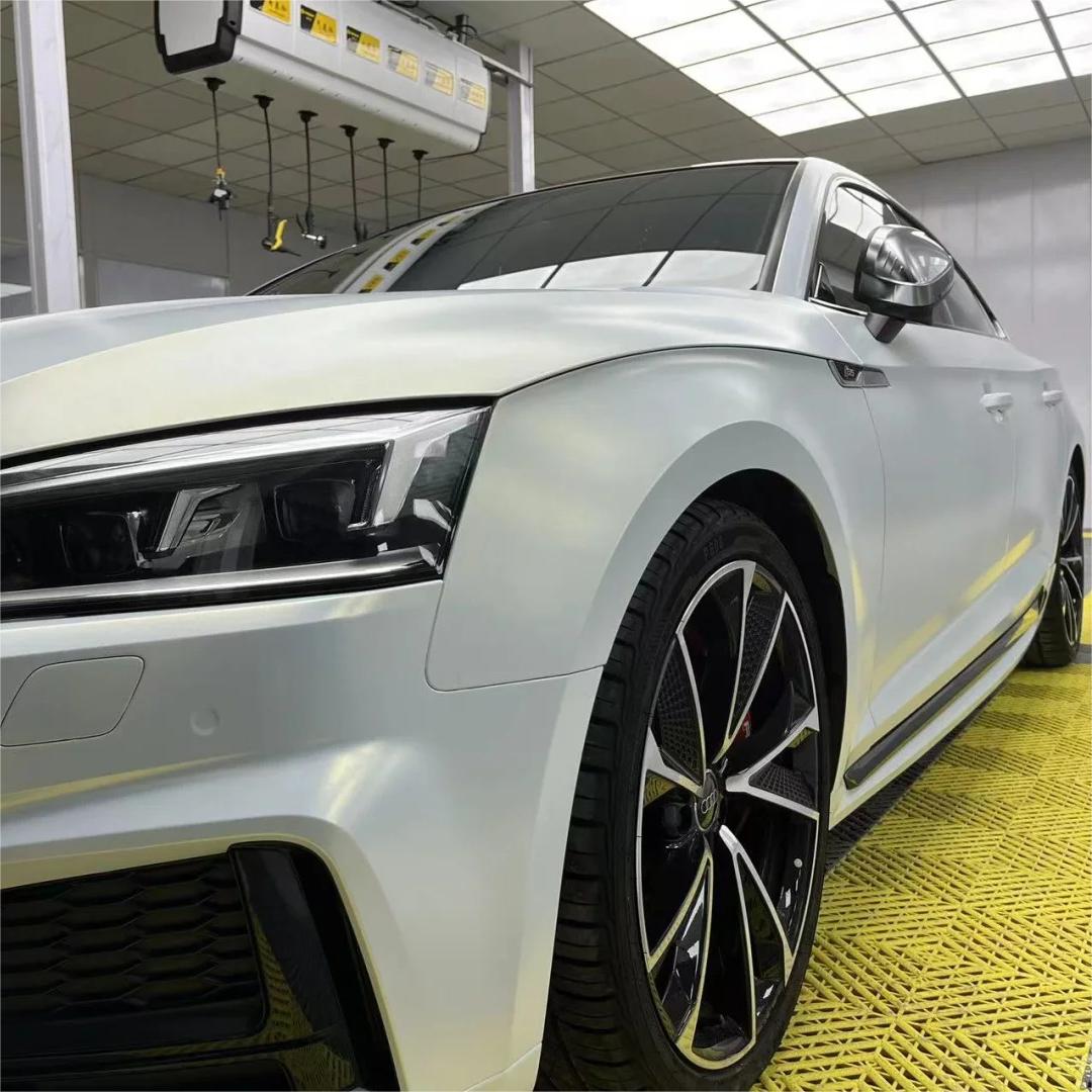 Matte Metallic Chameleon Diamond Gold White Car Vinyl Wrap