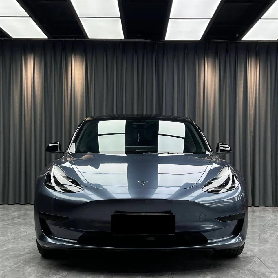 Gloss Metallic Byron Bay Blue Car Vinyl Wrap Bentley