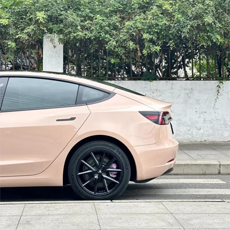 Gloss Super Shine Latte Car Vinyl Wrap PET 