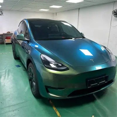 Gloss Metallic Chameleon Green Car Vinyl Wrap 02